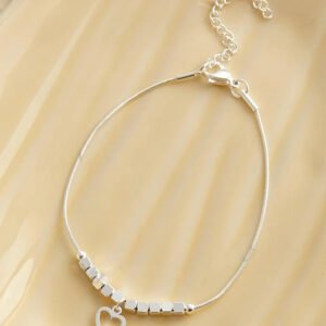 Pulsera Acero blanco con dije corazon y pasante cuadrados